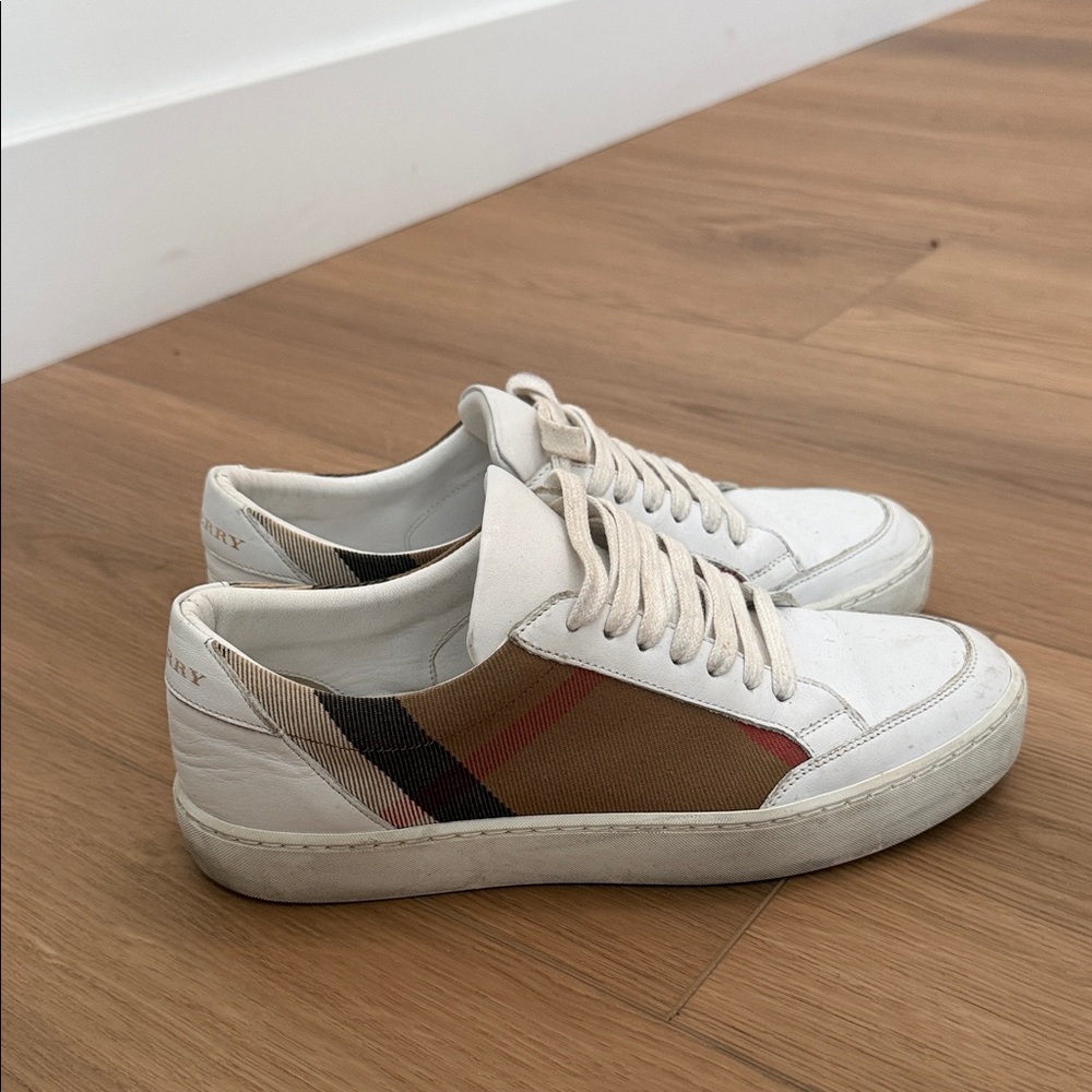 Burberry White Leather Sneakers with Vintage Check Panels
